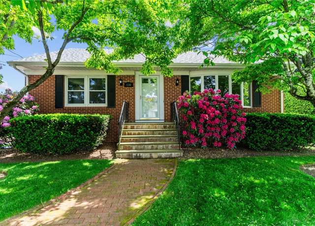 Property at 136 Central Ave, Johnston, RI 02919, 2 beds, 1.5 baths