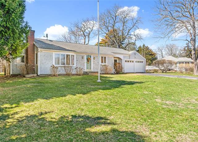 Property at 50 Eastern View Ave, South Kingstown, RI 02879, 2 beds, 2 baths
