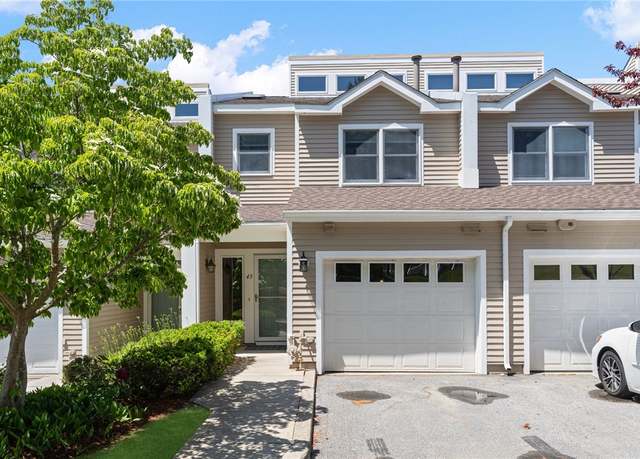 Property at 43 Lawton Brook Ln, Portsmouth, RI 02871, 2 beds, 2.5 baths