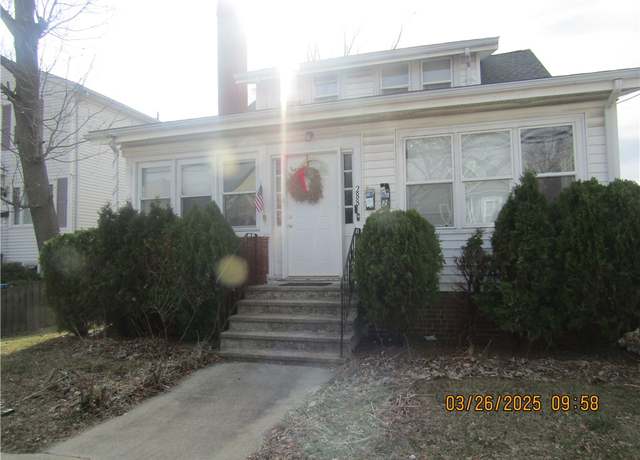 Property at 288 Pontiac Ave, Cranston, RI 02910, 5 beds, 2 baths