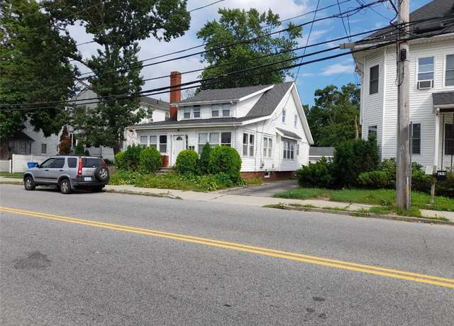 Property at 288 Pontiac Ave, Cranston, RI 02910, 5 beds, 2 baths