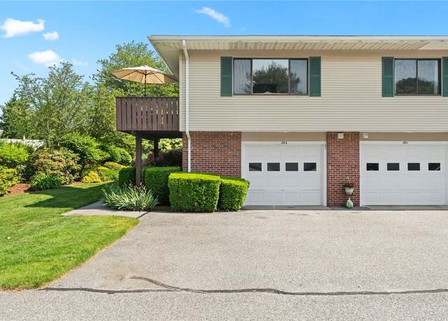 Property at 694 Orleans Ct, Warwick, RI 02886, 2 beds, 2 baths