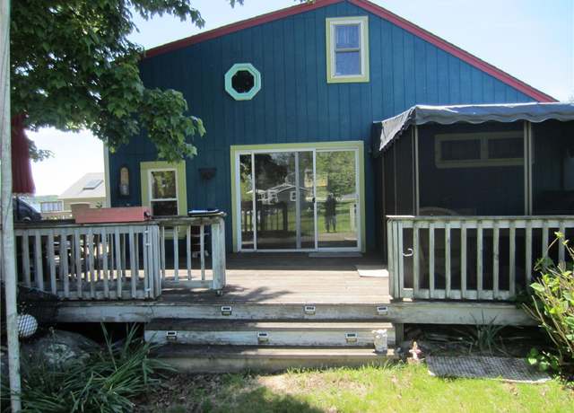 Property at 0 Beach Road Rd, Portsmouth, RI 02871, 4 beds, 1 bath