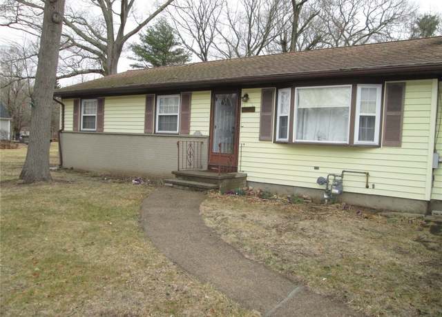 Property at 380 Davisville Rd, North Kingstown, RI 02852, 3 beds, 1 bath