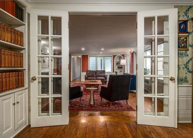 Property at 2 Cherry Ln, Bristol, RI 02809, 5 beds, 3.5 baths