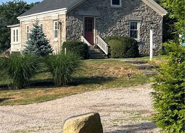 Property at 4459 Old Post Rd, Charlestown, RI 02813, 2 beds, 1.5 baths