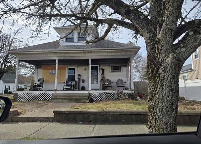 Property at 743 Armistice Blvd, Pawtucket, RI 02861, 4 beds, 1.5 baths