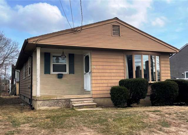 Property at 14 Invernia Rd, Cranston, RI 02920, 3 beds, 1 bath