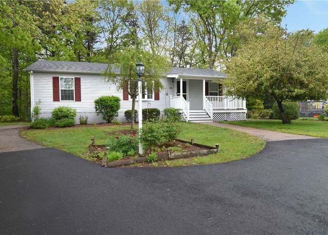 Property at 305 Leisure Dr, South Kingstown, RI 02879, 2 beds, 2 baths