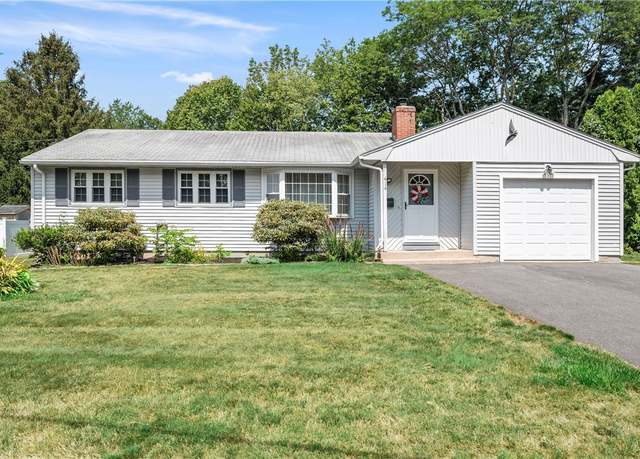 Property at 414 Knollwood Dr, Woonsocket, RI 02895, 3 beds, 1 bath