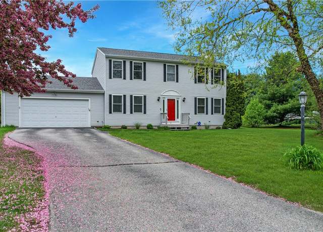 Property at 6 Laudone Dr, Westerly, RI 02808, 3 beds, 2.5 baths