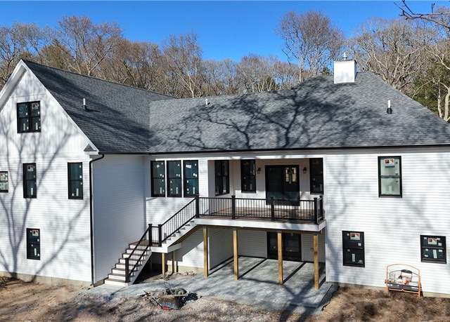 Property at 1708 Ministerial Rd, South Kingstown, RI 02879, 4 beds, 3.5 baths