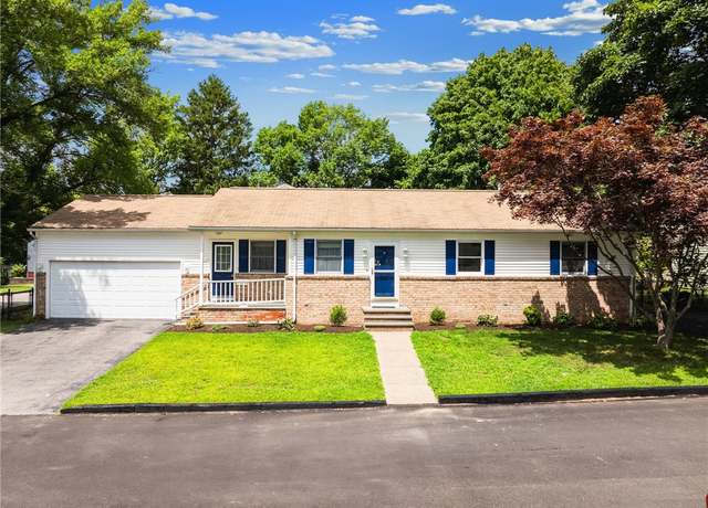 Property at 10 Bicknell Ave, East Providence, RI 02916, 3 beds, 2.5 baths