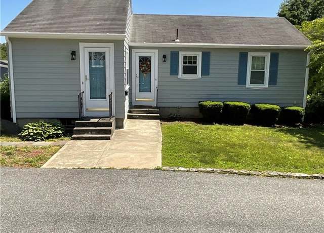 Property at 17 Navarre St, West Warwick, RI 02893, 2 beds, 1 bath