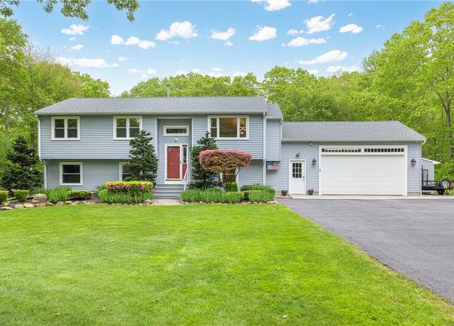 Property at 101 Huckleberry Rd, North Kingstown, RI 02852, 3 beds, 2.5 baths