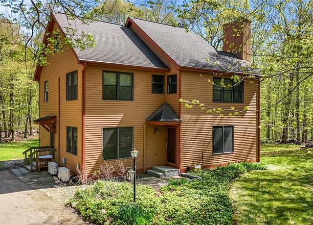Property at 70 Fowler Rd, No Stonington, CT 06359, 3 beds, 2.5 baths