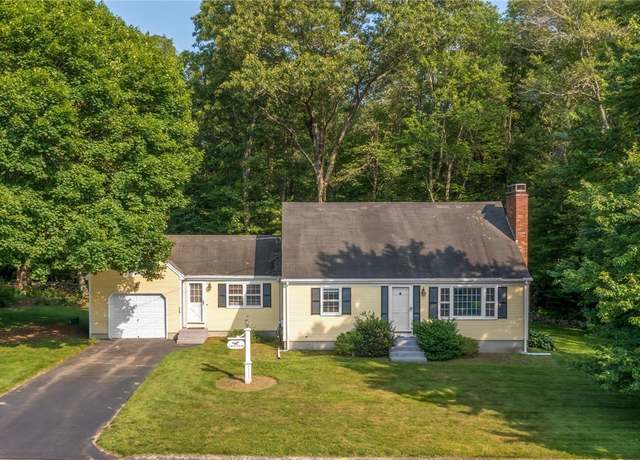 Property at 1 Winter Dr, Seekonk, MA 02771, 3 beds, 2 baths