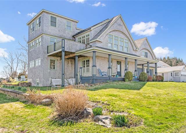 Property at 7 Clarkes Village Rd, Jamestown, RI 02835, 3 beds, 2.5 baths
