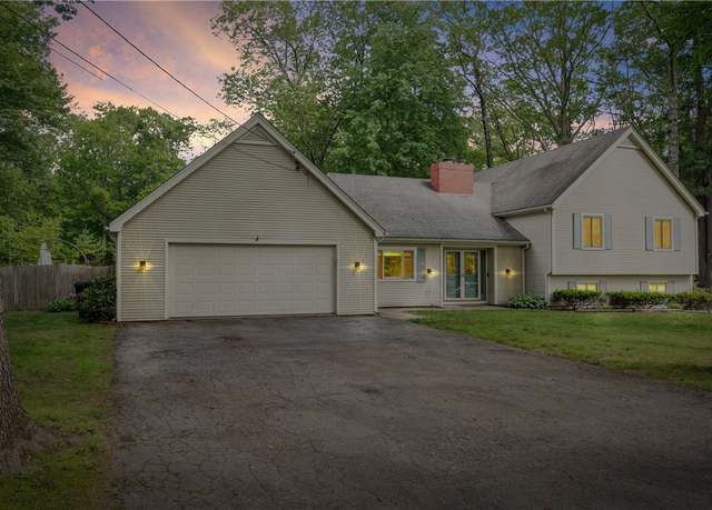 Property at 8 Westgate Rd, Cumberland, RI 02864, 3 beds, 3 baths