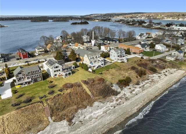 Property at 545 Park Ave, Portsmouth, RI 02871, 3 beds, 3.5 baths