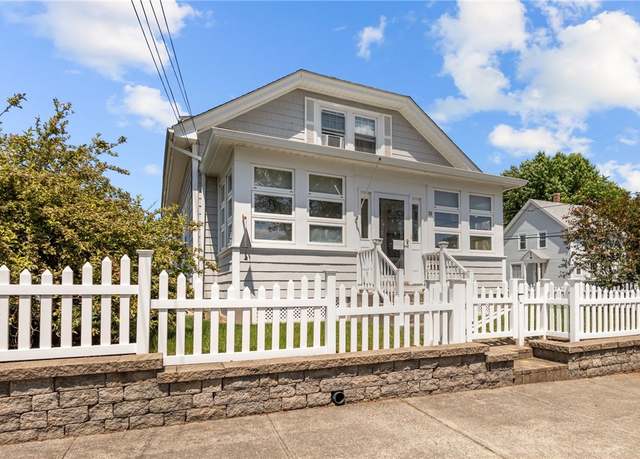 Property at 39 Owen Ave, Pawtucket, RI 02860, 3 beds, 2 baths