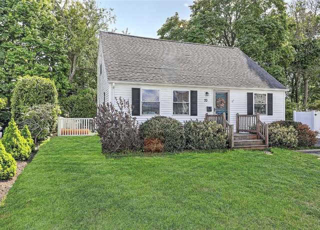Property at 70 Boyce Ave, Barrington, RI 02806, 3 beds, 2 baths