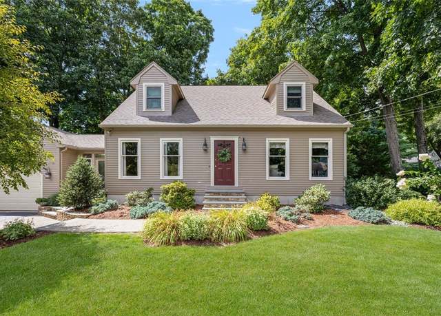 Property at 5 Royal Ct, Cumberland, RI 02864, 3 beds, 2.5 baths