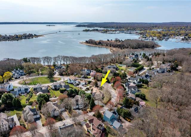 Property at 389 Wickford Point Rd, North Kingstown, RI 02852, 3 beds, 2.5 baths
