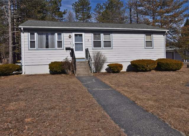 Property at 7 Thorton Ave, Smithfield, RI 02917, 3 beds, 1 bath