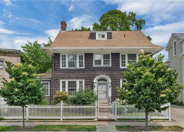 Property at 112 Elton St, Providence, RI 02906, 5 beds, 2.5 baths