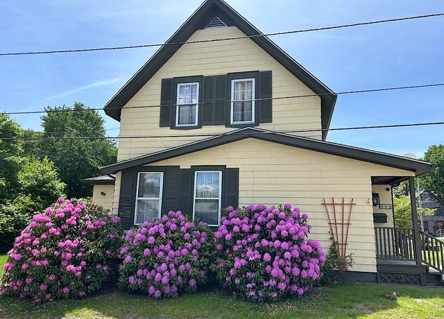 Property at 104 Waterview Ave, East Providence, RI 02915, 3 beds, 2.5 baths