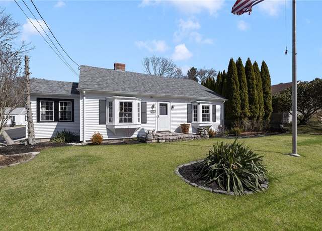 Property at 361 Wandsworth St, Narragansett, RI 02882, 4 beds, 1.5 baths