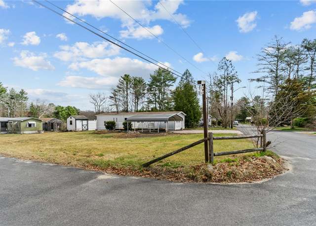 Property at 465 Gardiner Rd, Richmond, RI 02892, 2 beds, 1 bath