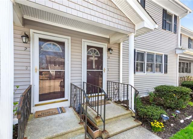 Property at 447 Stafford Rd Unit C3, Tiverton, RI 02878, 2 beds, 1.5 baths