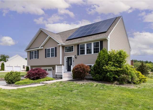 Property at 38 Pleasant View Dr, Hopkinton, RI 02832, 3 beds, 2 baths