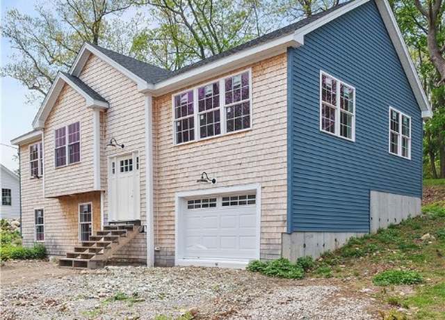 Property at 178 Highland Ave, Cranston, RI 02921, 3 beds, 2.5 baths
