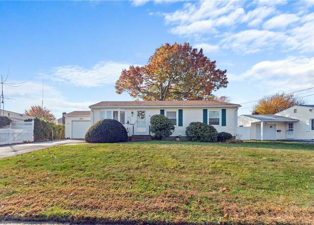 Property at 49 Ridge Dr, East Providence, RI 02914, 3 beds, 2 baths