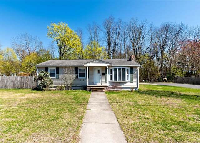 Property at 20 Archdale Dr, Warwick, RI 02889, 3 beds, 2 baths