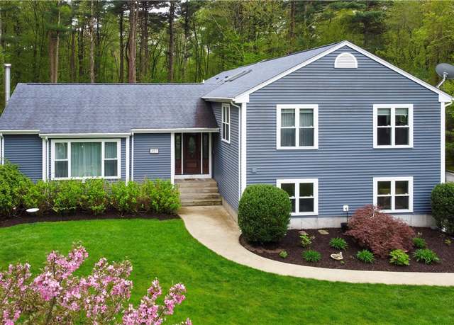 Property at 357 Ledge Rd, Seekonk, MA 02771, 4 beds, 2.5 baths