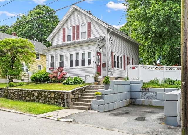 Property at 40 Vincent Ave, Pawtucket, RI 02860, 3 beds, 1 bath