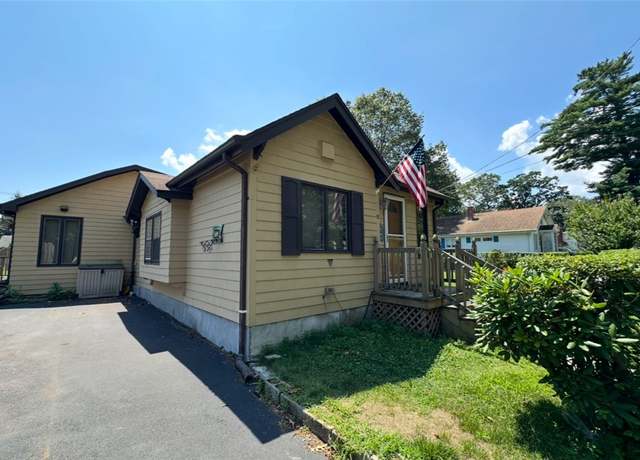 Property at 42 Leigh St, Warwick, RI 02889, 1 bed, 1 bath