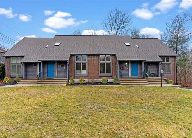 Property at 245 Scituate Ave Unit C, Cranston, RI 02921, 1 bed, 1.5 baths