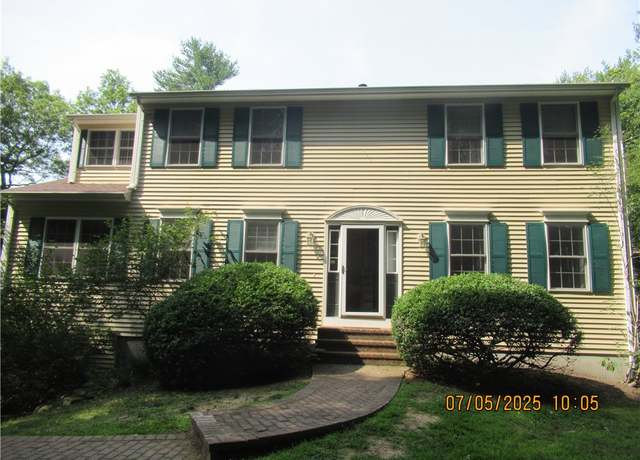 Property at 31 Estate Dr, Exeter, RI 02822, 4 beds, 3.5 baths