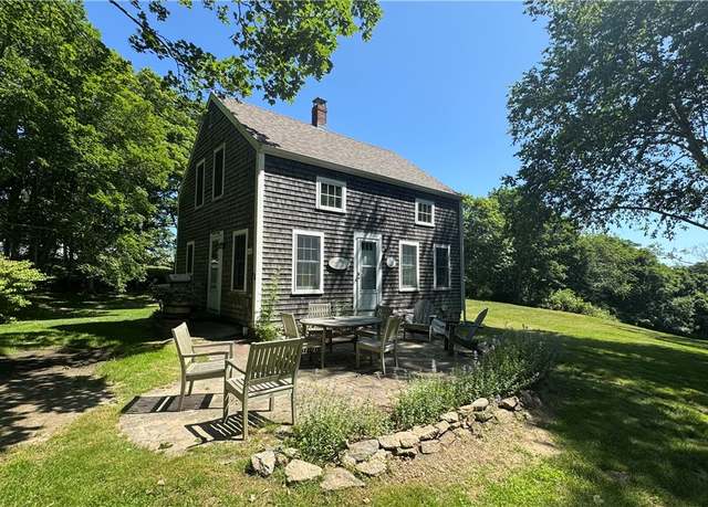 Property at 815 Beacon Hill Rd, Block Island, RI 02807, 4 beds, 2.5 baths