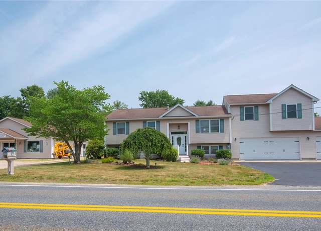 Property at 350 Narrow Ln, Charlestown, RI 02813, 3 beds, 2.5 baths