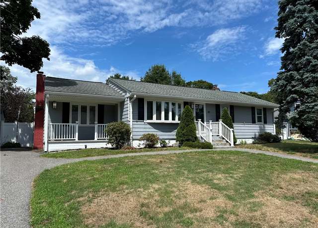 Property at 39 Gorham Ave, Warwick, RI 02886, 3 beds, 1.5 baths