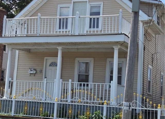 Property at 133 Byfield St, Providence, RI 02905, 4 beds, 2.5 baths