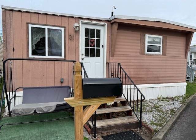 Property at 242 #31 Manton St, Pawtucket, RI 02861, 2 beds, 1 bath