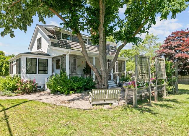 Property at 76 Van Zandt Ave, Newport, RI 02840, 4 beds, 5 baths