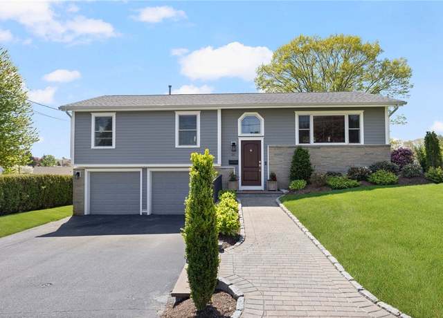 Property at 26 Leawood Dr, Cranston, RI 02920, 3 beds, 2 baths